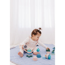 Load image into Gallery viewer, Bubble Silicone Star Stack & Play
