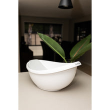 Load image into Gallery viewer, Bubble Cuddle Baby Bath with Bath Seat - White