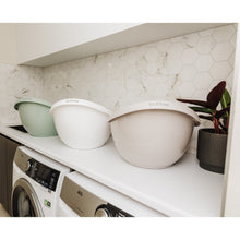 Load image into Gallery viewer, Bubble Cuddle Baby Bath with Bath Seat - Taupe