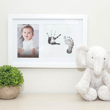 Load image into Gallery viewer, Pearhead Little Pear Baby Print Frame - White