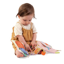 Load image into Gallery viewer, Manhattan Toy Llama Soft Book