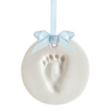 Load image into Gallery viewer, Pearhead Babyprints Hanging Keepsake - White