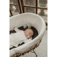 Load image into Gallery viewer, Suavinex Dreams Button Soother Clip With Ribbon - Blue