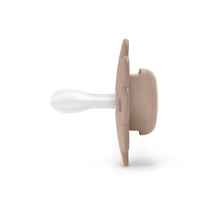 Load image into Gallery viewer, Suavinex Wonder SX Pro Soother 6-18 Months 2 Pack - Whitecap Grey/Raw Umber