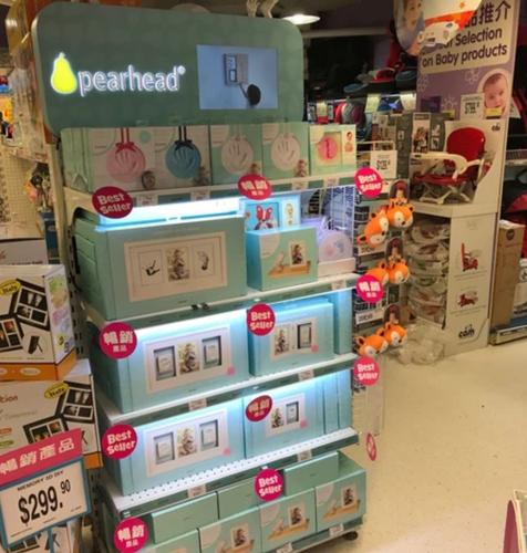 Pearhead In-store Fixtures