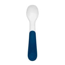 Load image into Gallery viewer, OXO Tot On-The-Go Plastic Fork &amp; Spoon Set With Travel Case - Navy
