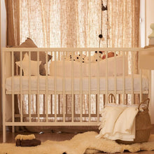 Load image into Gallery viewer, Red Castle Cocoonababy Nest - White
