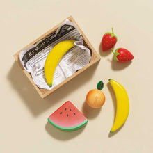 Load image into Gallery viewer, Le Toy Van Wooden Market Crate - Smoothie Fruit
