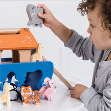 Load image into Gallery viewer, Le Toy Van Noah's Ark &amp; Animals Shape Sorter
