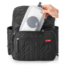 Load image into Gallery viewer, Skip Hop Grab &amp; Go Snug Seal Wipes Case - Grey
