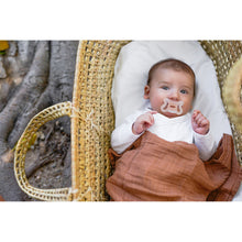 Load image into Gallery viewer, Suavinex Zero Zero Physiological Silicone Soother -2 to 2 Months
