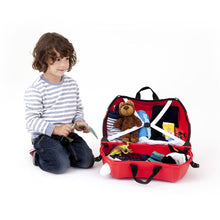 Load image into Gallery viewer, Trunki Ride on Luggage - Boris Bus
