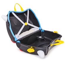 Load image into Gallery viewer, Trunki Ride on Luggage - Pedro Pirate (2)
